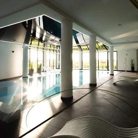 Westin House 215 Apartament *